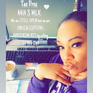 Meet your Posher, Deedee